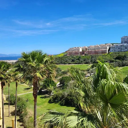 Precioso Apartamento, Todo Equipado, Con Piscinas Manilva